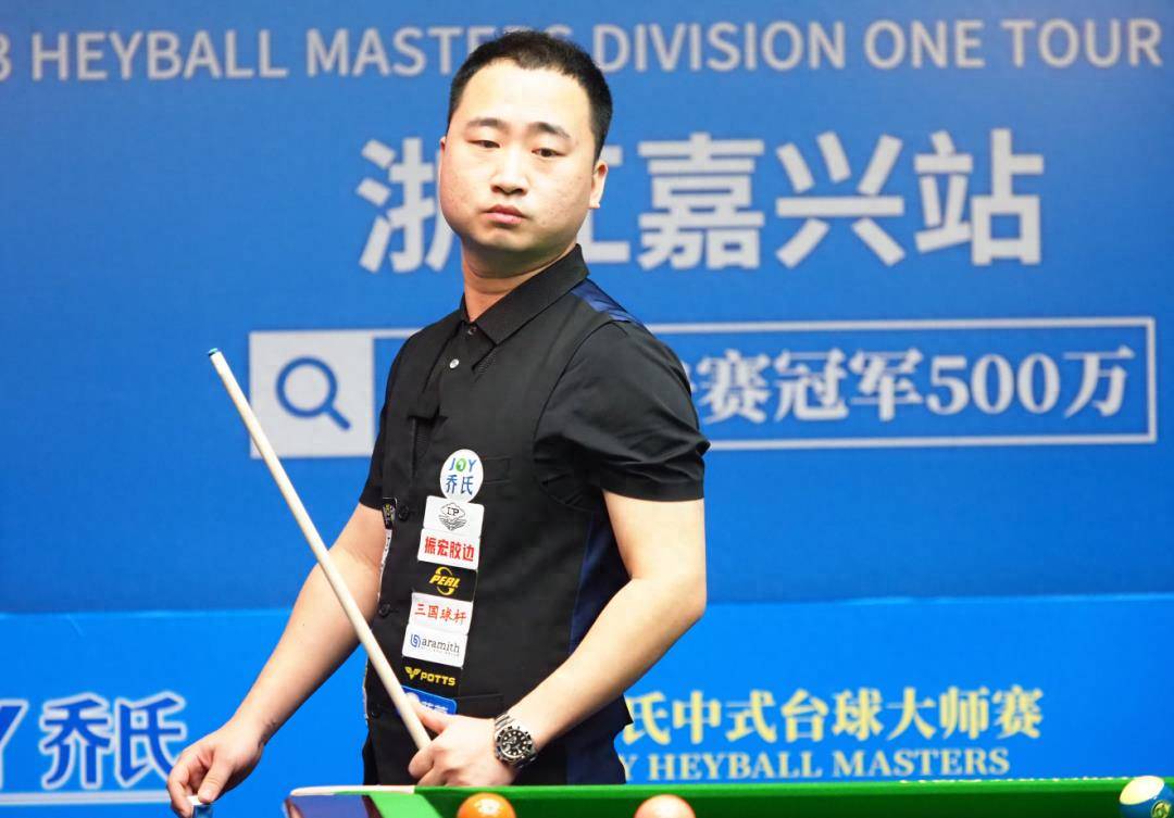 舞台上有更 舞台上有更