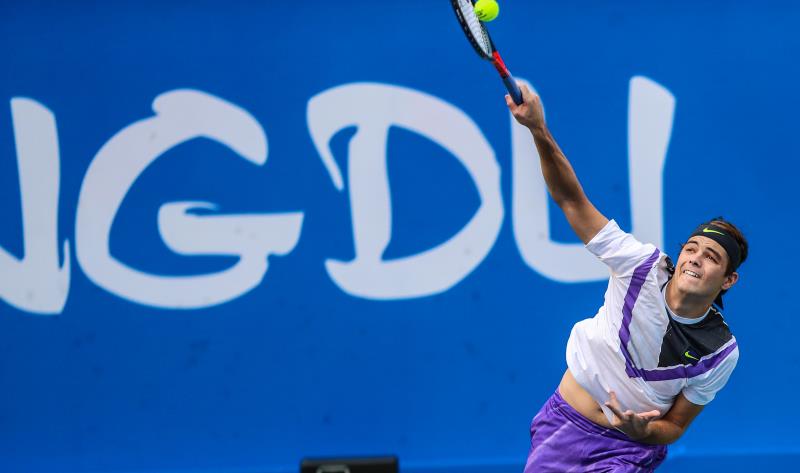 仅提示着他 仅提示着他