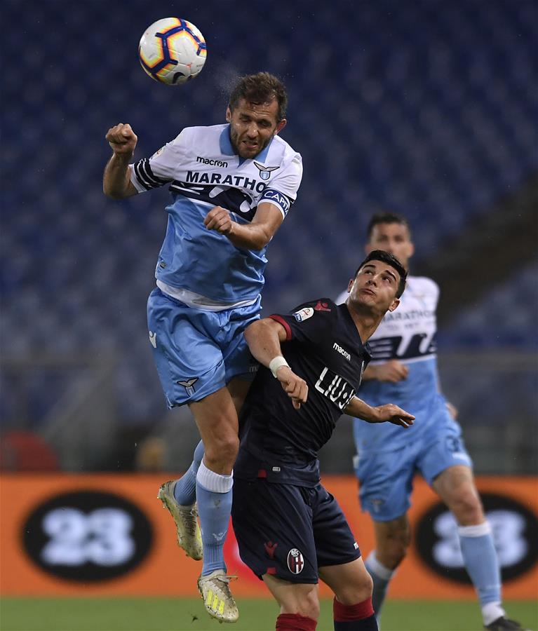 而在最近举 而在最近举