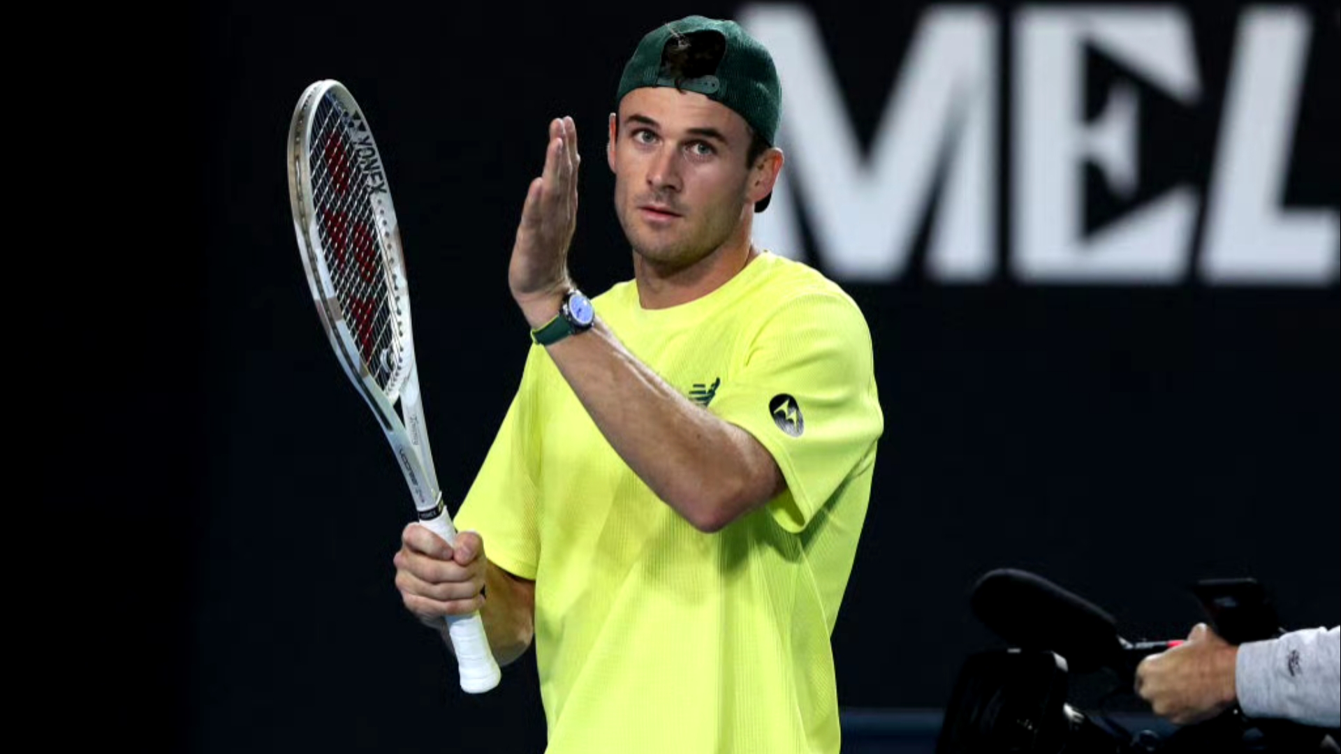 略显被动 略显被动