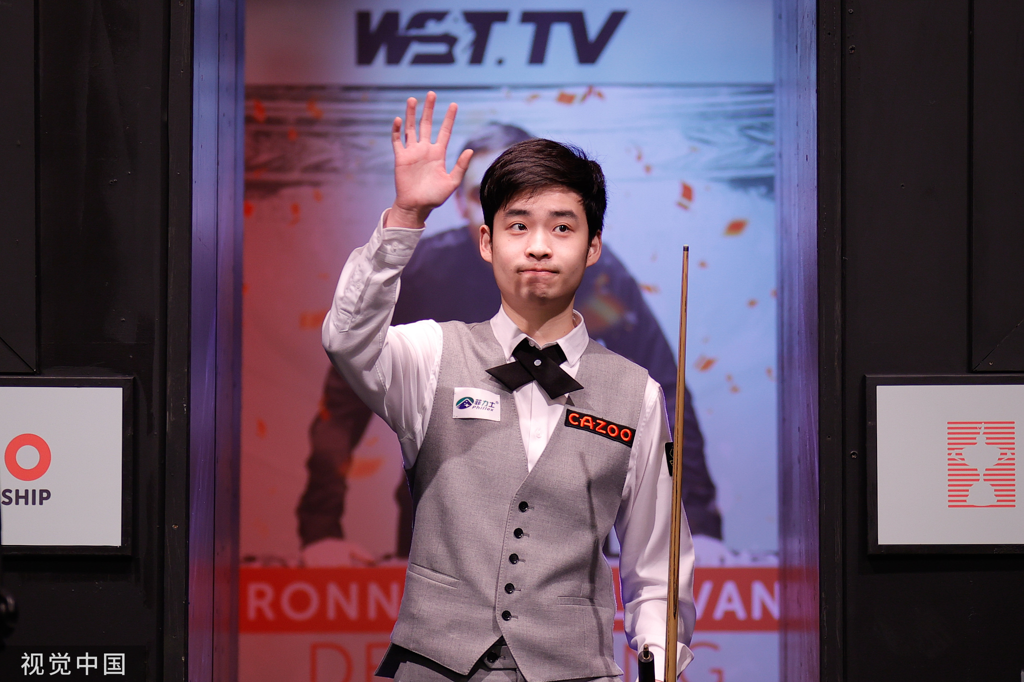 体育C罗与沙特亲王共进晚餐