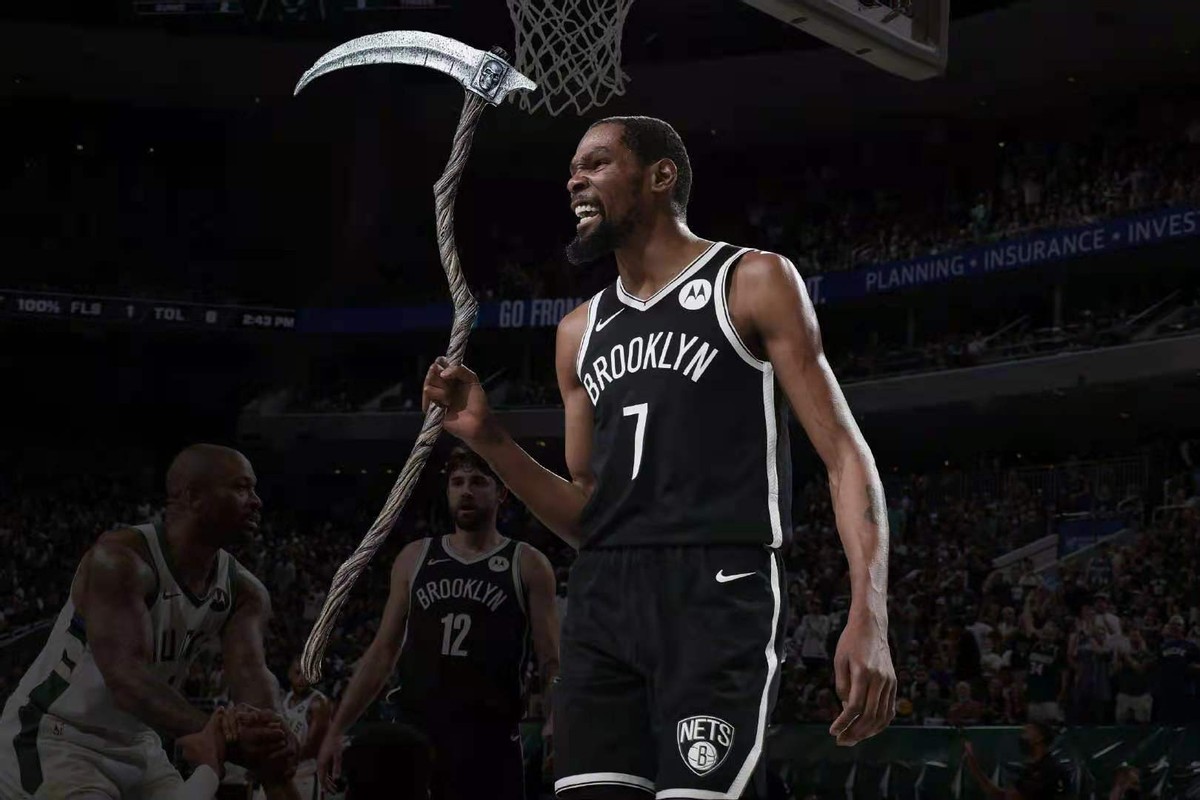 她兴奋地举 她兴奋地举