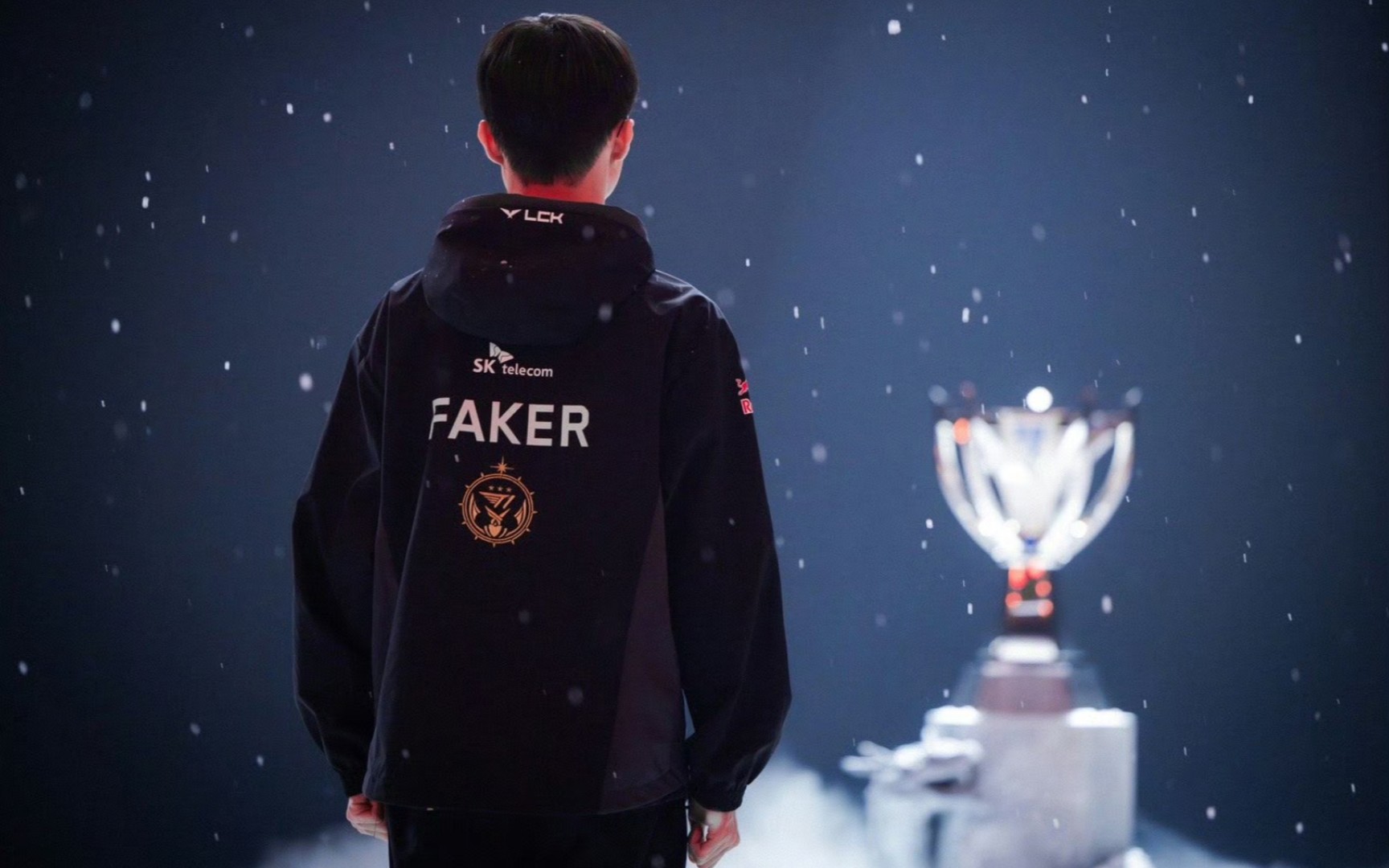 身后空间立 身后空间立